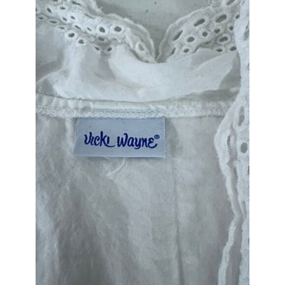 "Vicki Wayne" White Eyelet Cover Up,Cotton,Cottage Core,SZ M, 3/4 Sleeves,Purity - Picture 6 of 11
